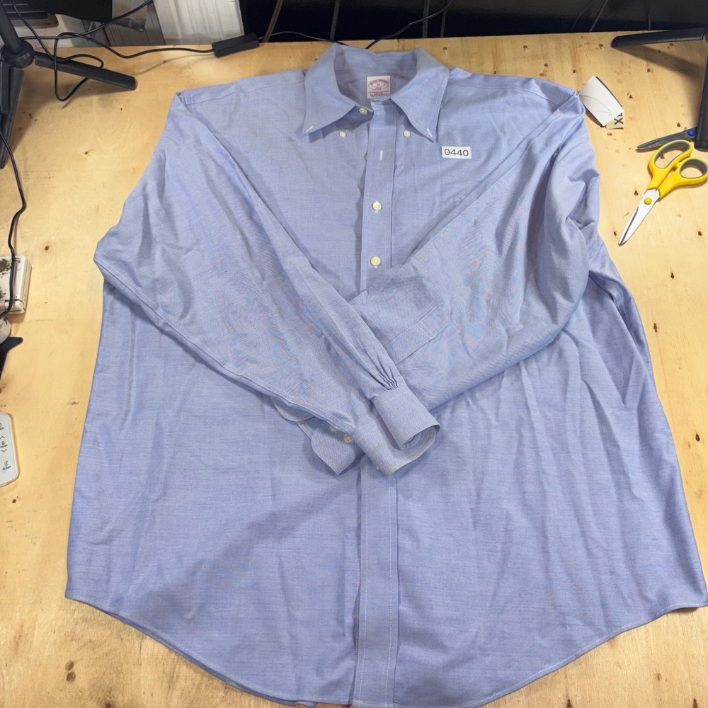 Brooks Brothers Mens XL Light Blue Oxford Button Down Shirt Long Sleeve Cotton